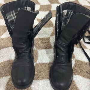 Self esteem Black Women's combat Boots size 5.5